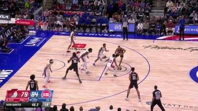 [Highlight] Rookie Toumani Camara defends multiple players culminating in a block then puts in the difficult and-1 on the other end