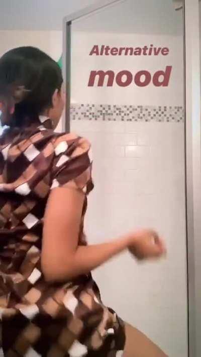 Tinashe throwback Thursday twerk 🍑