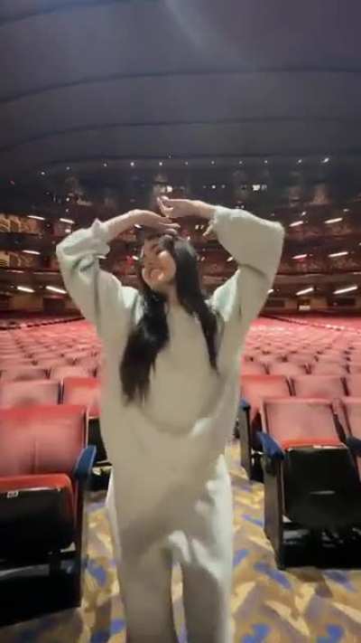 MADİSON BEER… kadın dediğin budur amk