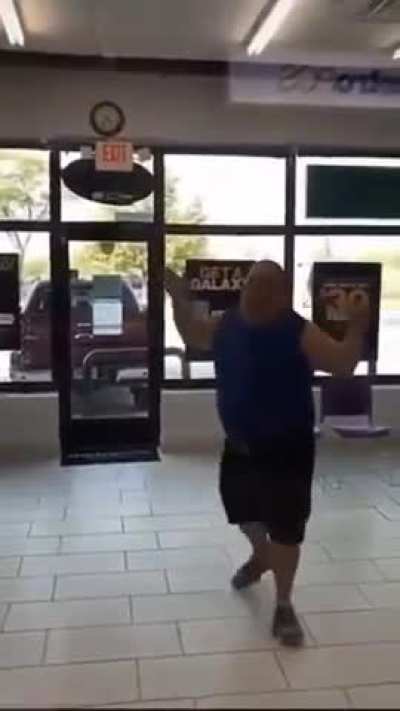 Melted ice cream guy freaks out at metropcs employees