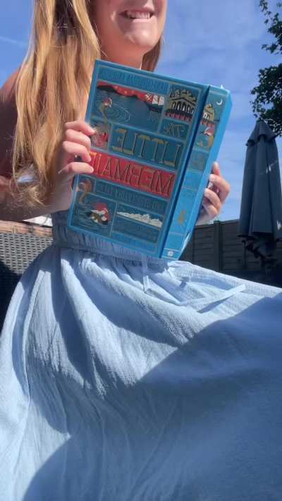 This is how I read my fairytale books in my garden 🪴