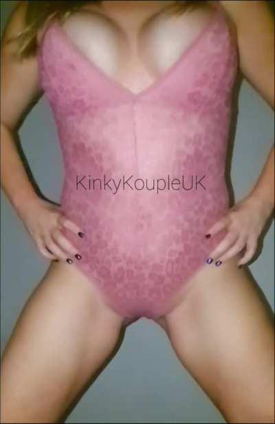 Thought I'd end the week by bouncing my tits [f]or Reddit...😘