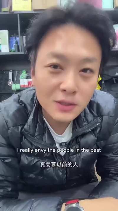 12月11日，中共广东省教育厅与京东集团签署所谓“战略合作协议签约”，在广州职业技术大学建立所谓“全国首家现代骑手学院”。