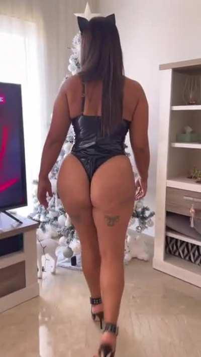 41yo wife, yay or nay ?