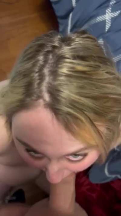 Snuck my hot coworker into our guest room while my husband was asleep and sucked his pretty cock