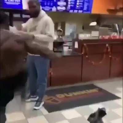 El viejas anda enojado