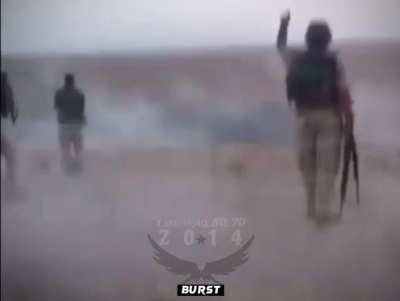 ISIS fighter blows himself up before getting taken out by an unknown group (Shia?) unknown date