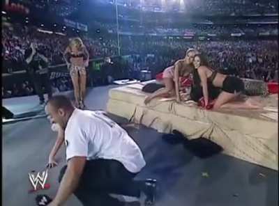 Torrie, Stacy and the Miller Lite catfight girls have a pillow fight at Wrestlemania XIX