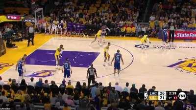 [Highlight] John Wall back in form with the quick crossover before he storms down the lane for an easy bucket