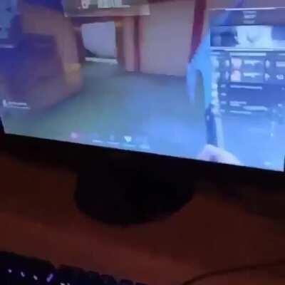 klasik valorant oyuncusu