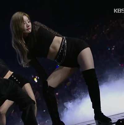 Dahyun with the moves