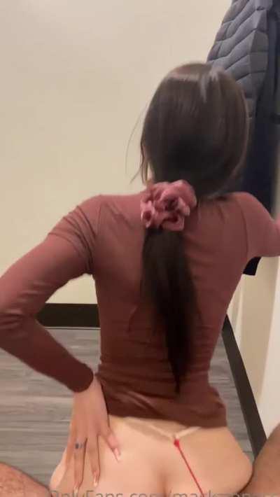 M4ck3nzi3 J0n3s New content - F0ld3r B3l0w