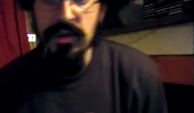 Va bene Capa, sappiamo che sei schizofrenico