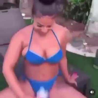 What was Caitlyn's first legendary skin?