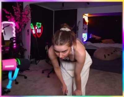 Quick Lufu Cleavage Compilation!