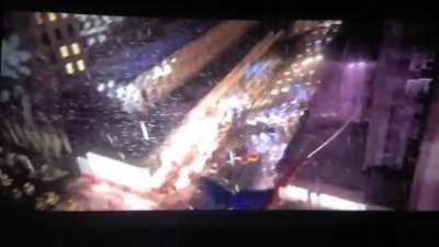 I think this is a pretty decent recording of the end scene