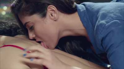 The way she licks 🤤