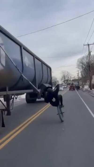 Idiot bike swerving cars