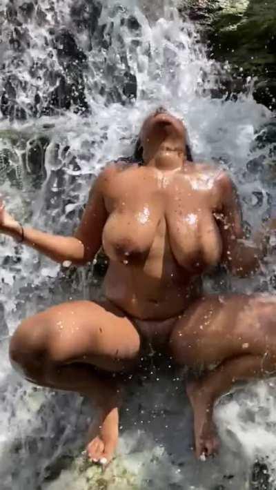 Send me a heart if I’ve ever made you hard ill send something back