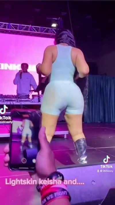 slow mo of that heavy mf 🍑🥺