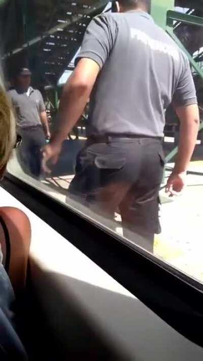 Guy tries to box with the jacked security guard