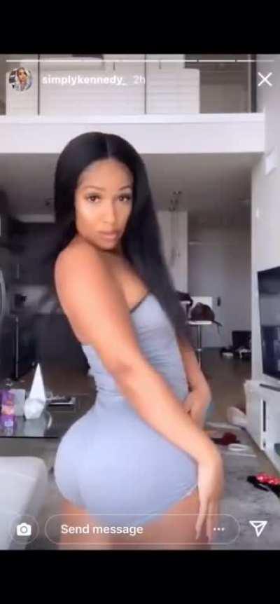 Throwback 🤤🍆🍑