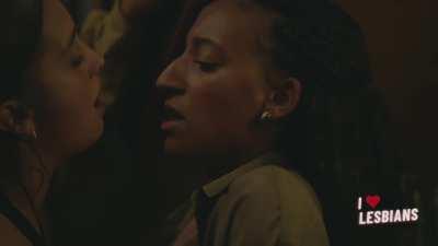 Maimouna Badjie & Lieselot Siddiki (Season Of Sex - s01e05)