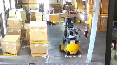 WCGW pulling a forklift prank
