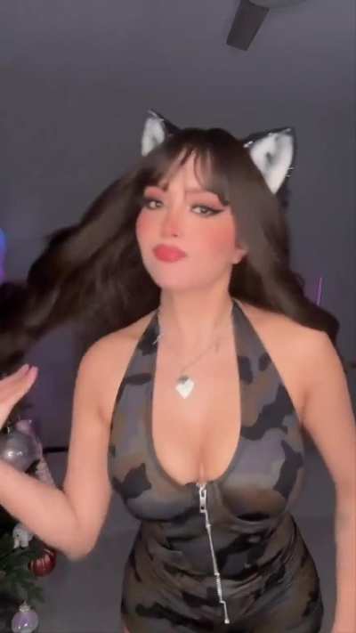 Le encanta ser puta💕👀