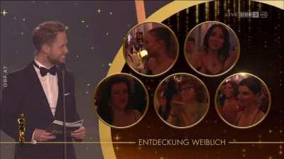 Julia Beautx gewinnt den „Kurier Romy 2023“ Award …ORF 22.04.23