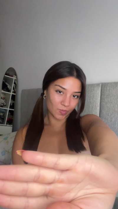 I hope you like my body in this pose, I'm super turned on for you)