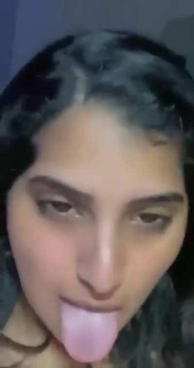 Desi Hotties (Indian Unseen Collection Available For Cheap)