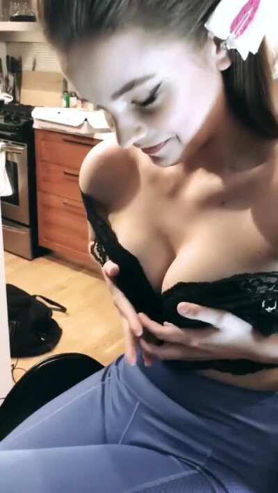 Barbara's boobs [GIF]