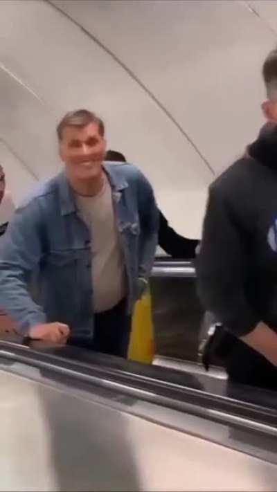 How everyday feels while hodling GME 🦧