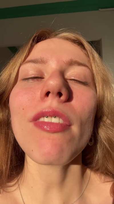 Use all my holes and fill me up with a huge mess in your wife bed