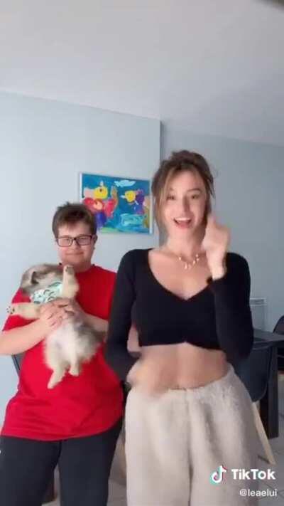 Wiggling😍+( see through)?pt.3