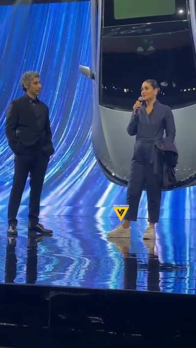 Kareena Kapoor Khan spongy ass at 0:07s