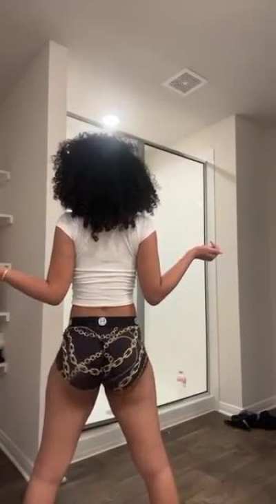 ayaa teles $$$ dm me @n00pa on tele if bready