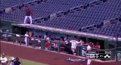 Juan Soto wasn’t allowed in the dugout last night, but after a Josh Harrison HR he had to get in on the dugout dance party action