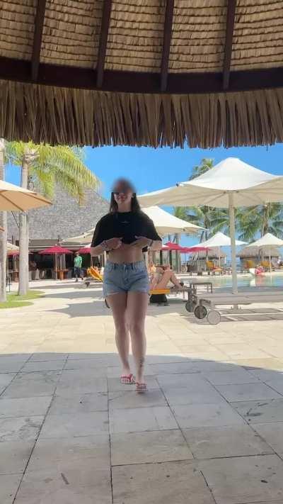 I get so shy when flashing my boobs but itâs so fun