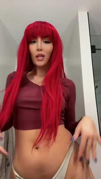 The chill but lowkey weird anime girl that you didn't know u need❤️