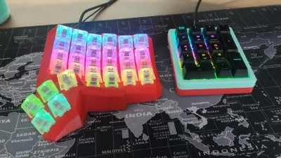 Was editing my video about PCBs for handwired keyboards and it becomes epic! (Hacakadayprize finalist)