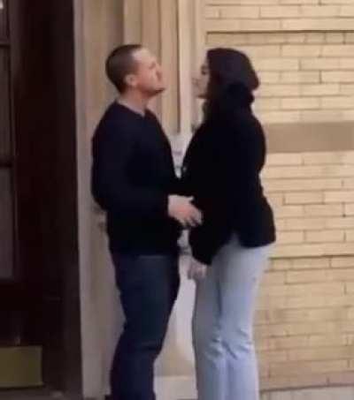 Отомстил за всех мужиков.