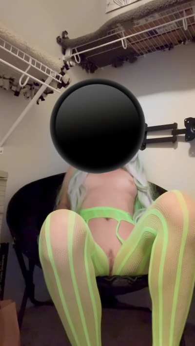 My tits need some love. 😜💚