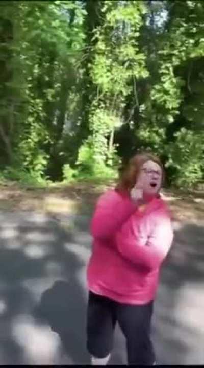 Karen threatens to call cops on black guy for blowing leaves( his job).