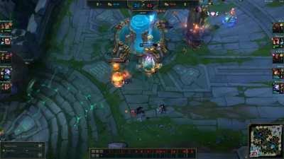 Massive Lee Sin inSec outplay