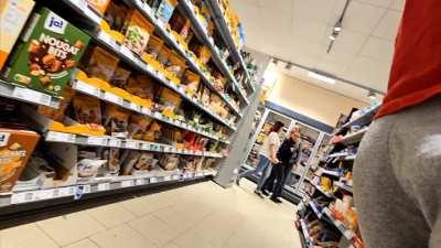 Do u think she looked 😉