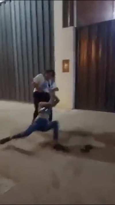 She dragged that bich 💀😭😭😂💪🏾👊🏾💥