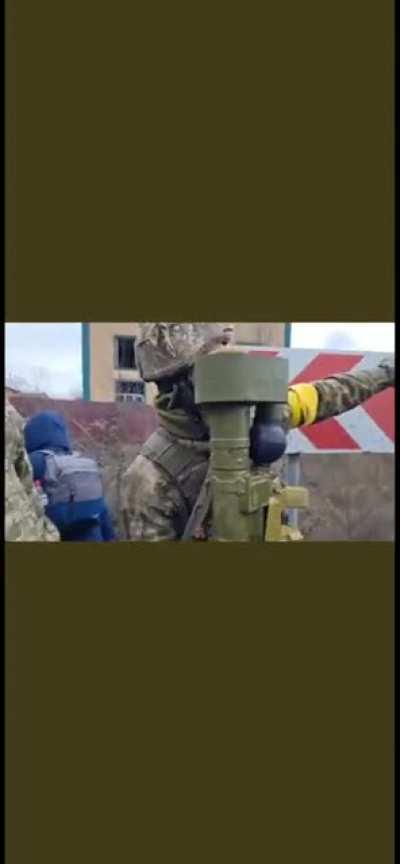 Ukrainian soldier Albert after he shot down Su-30sm with manpad. (Short interview with Poroshenko)