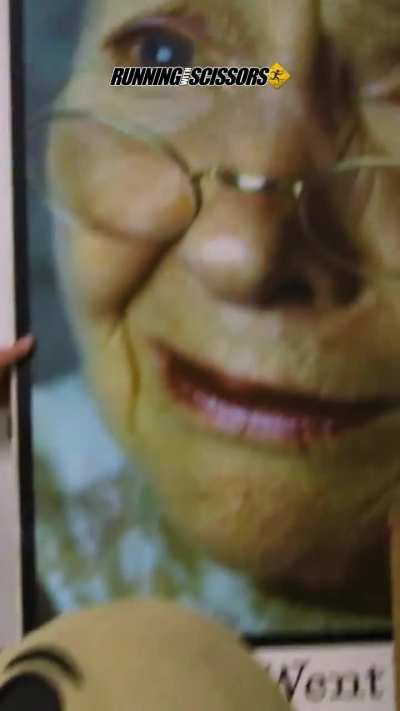 Vince's office tour!